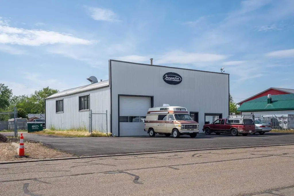 4712 44 Street Camrose AB T4V 1B9