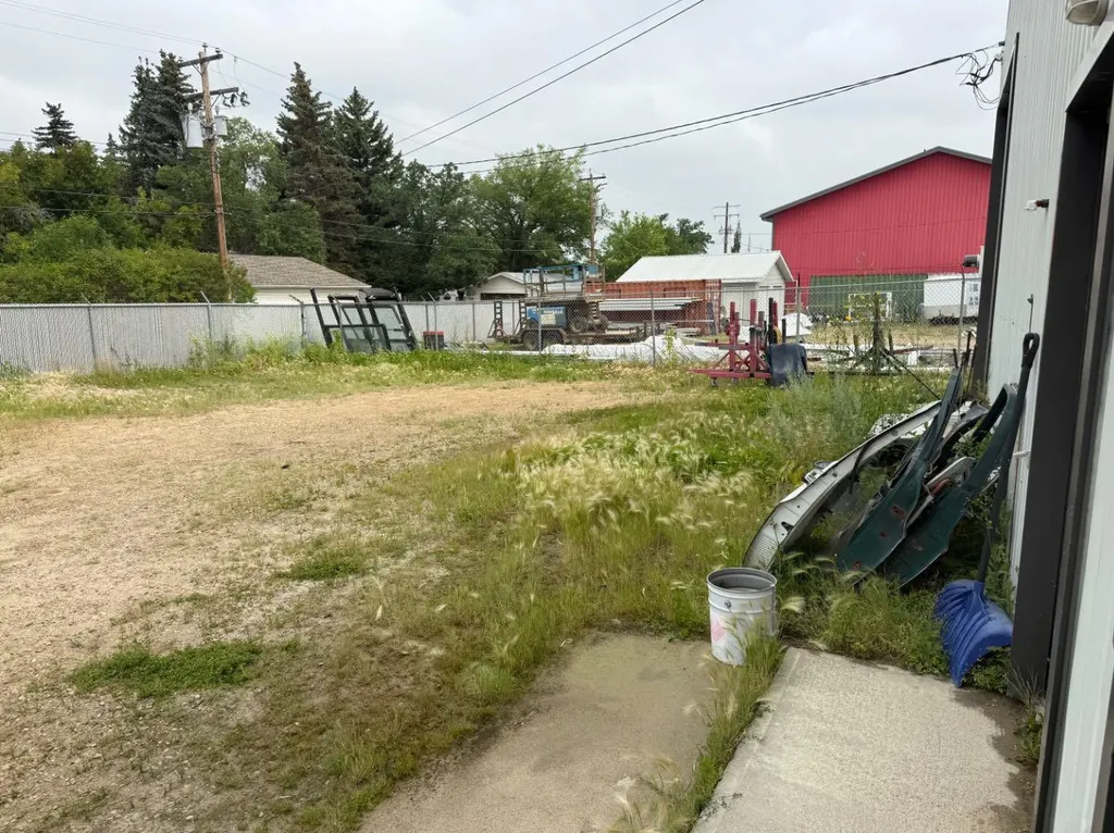 4712 44 Street Camrose AB T4V 1B9