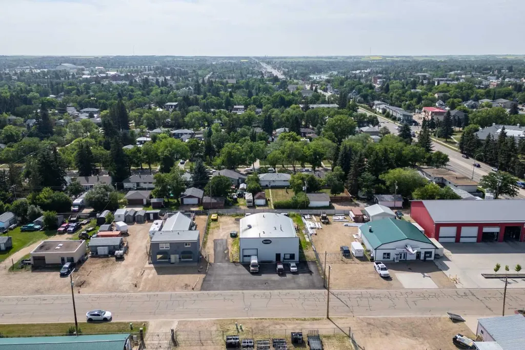 4712 44 Street Camrose AB T4V 1B9