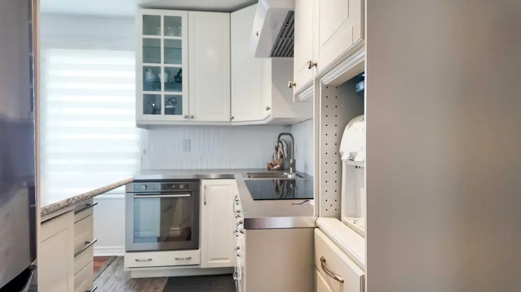 2124 20 Street Delburne AB T0M 0V0
