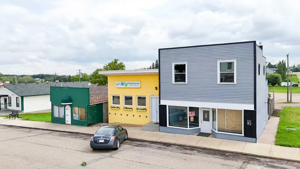 2124 20 Street Delburne AB T0M 0V0