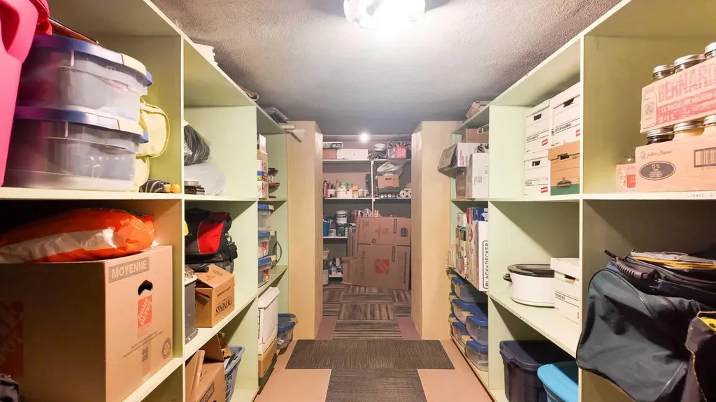 2124 20 Street Delburne AB T0M 0V0