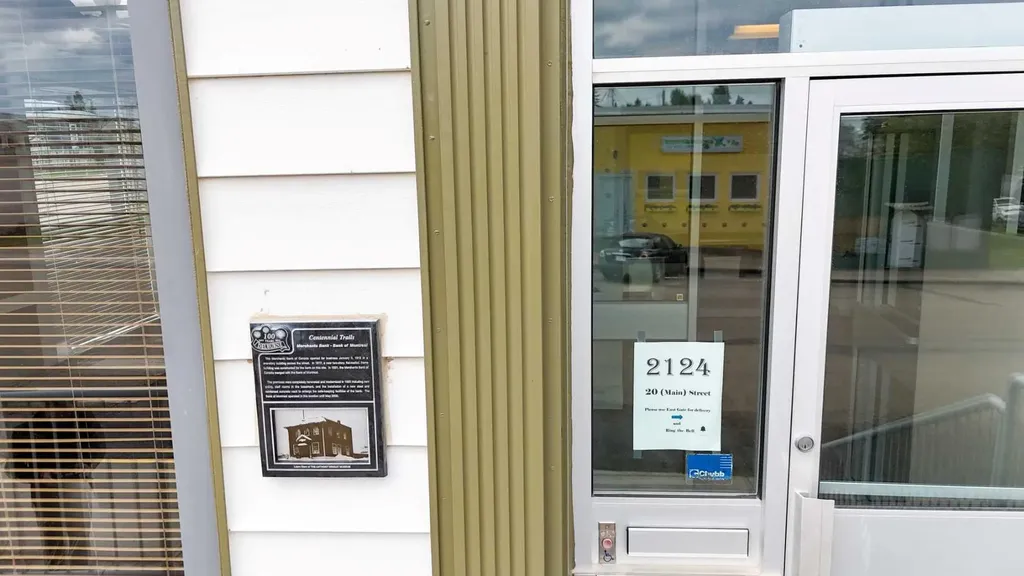 2124 20 Street Delburne AB T0M 0V0