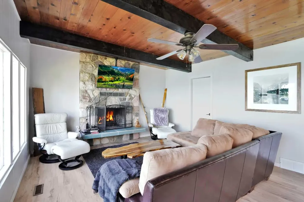 57 Grand Avenue Norglenwold AB T4S 1S5