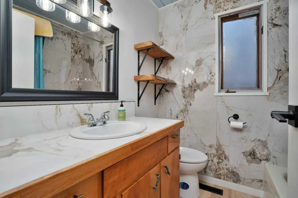 57 Grand Avenue Norglenwold AB T4S 1S5