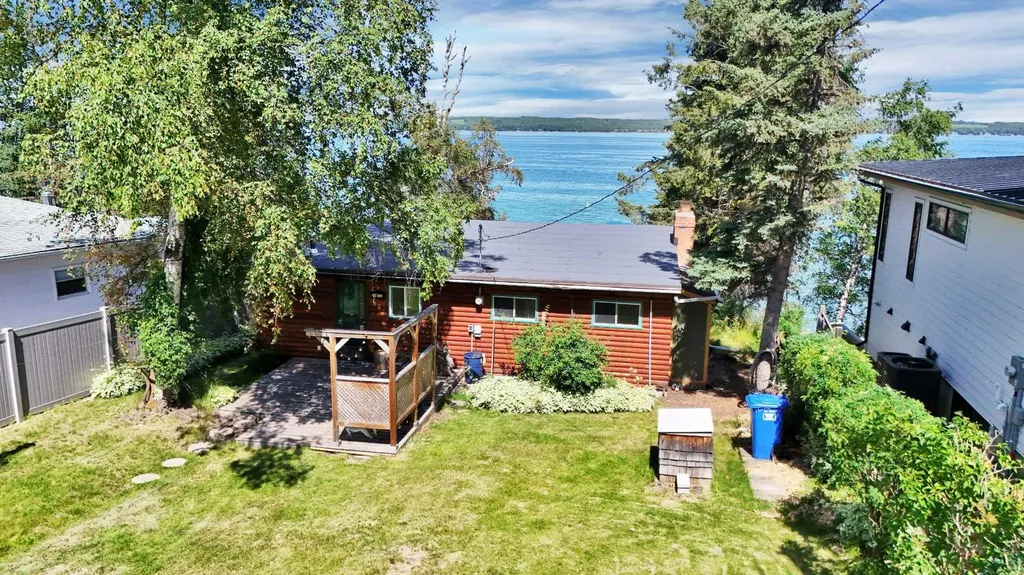 57 Grand Avenue Norglenwold AB T4S 1S5