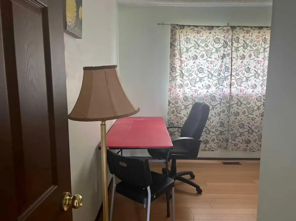 105 Valhalla Crescent NW Calgary AB T3A 1Z7