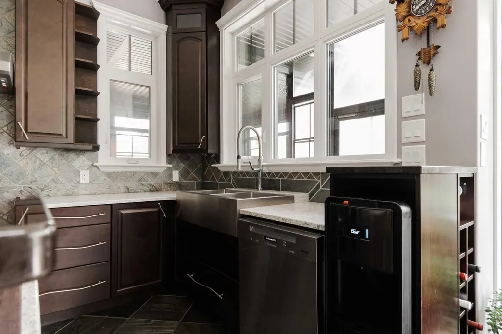5747 Draper Road Fort Mcmurray AB T9H 0K7