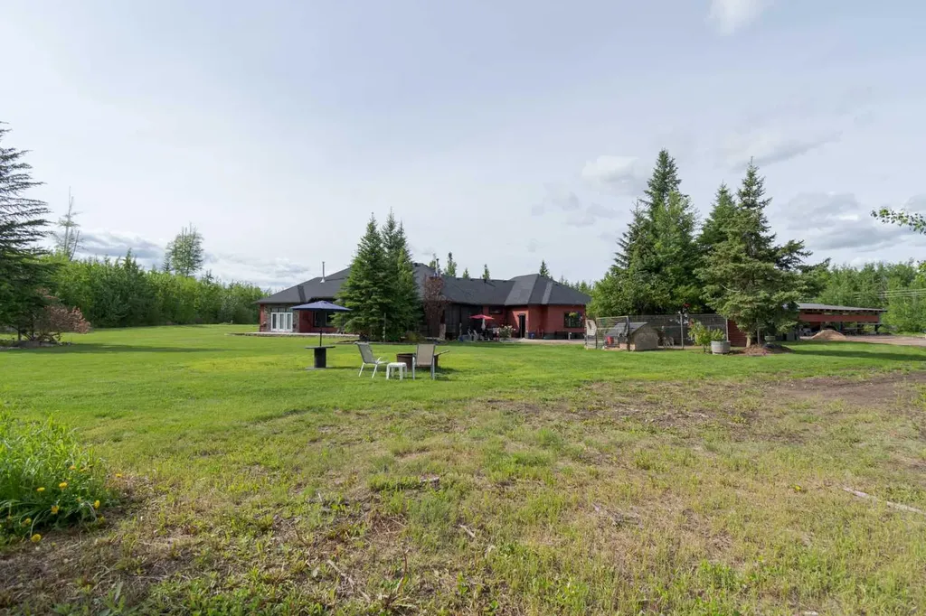 5747 Draper Road Fort Mcmurray AB T9H 0K7