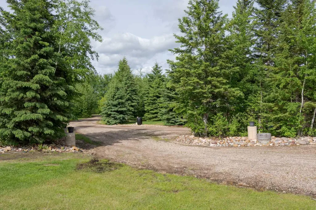 5747 Draper Road Fort Mcmurray AB T9H 0K7