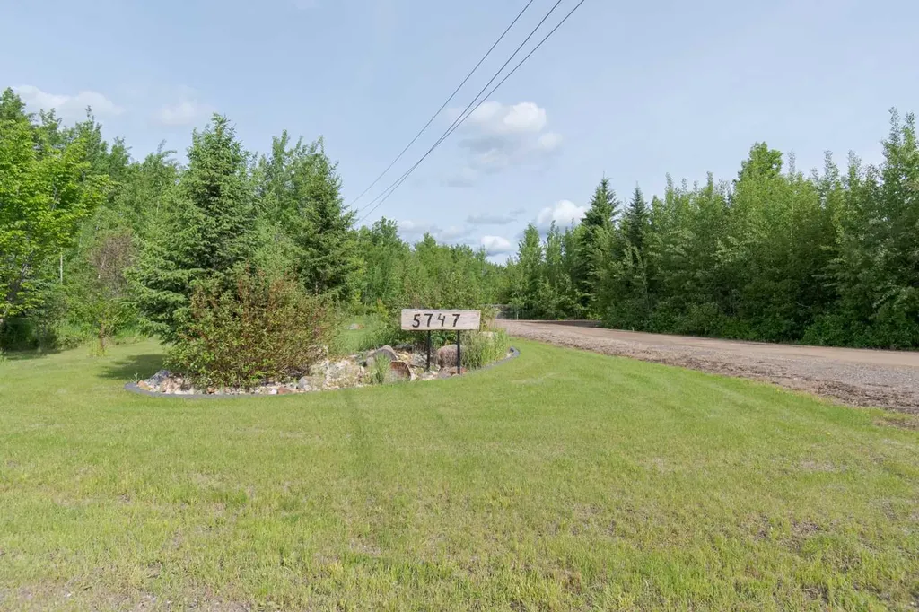 5747 Draper Road Fort Mcmurray AB T9H 0K7