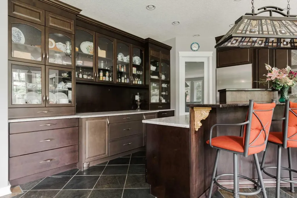 5747 Draper Road Fort Mcmurray AB T9H 0K7