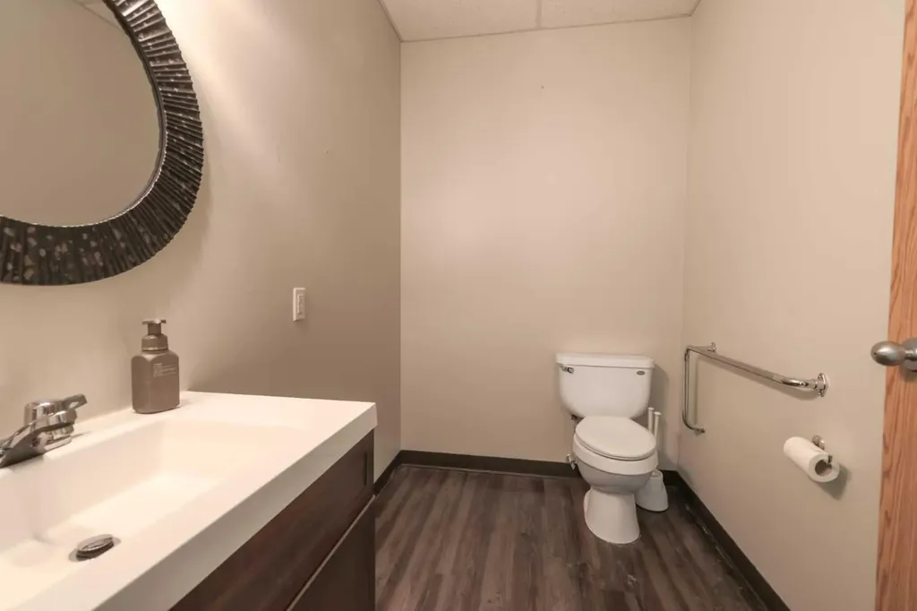 5204 49 Street Rocky Mountain House AB T4T 1T2