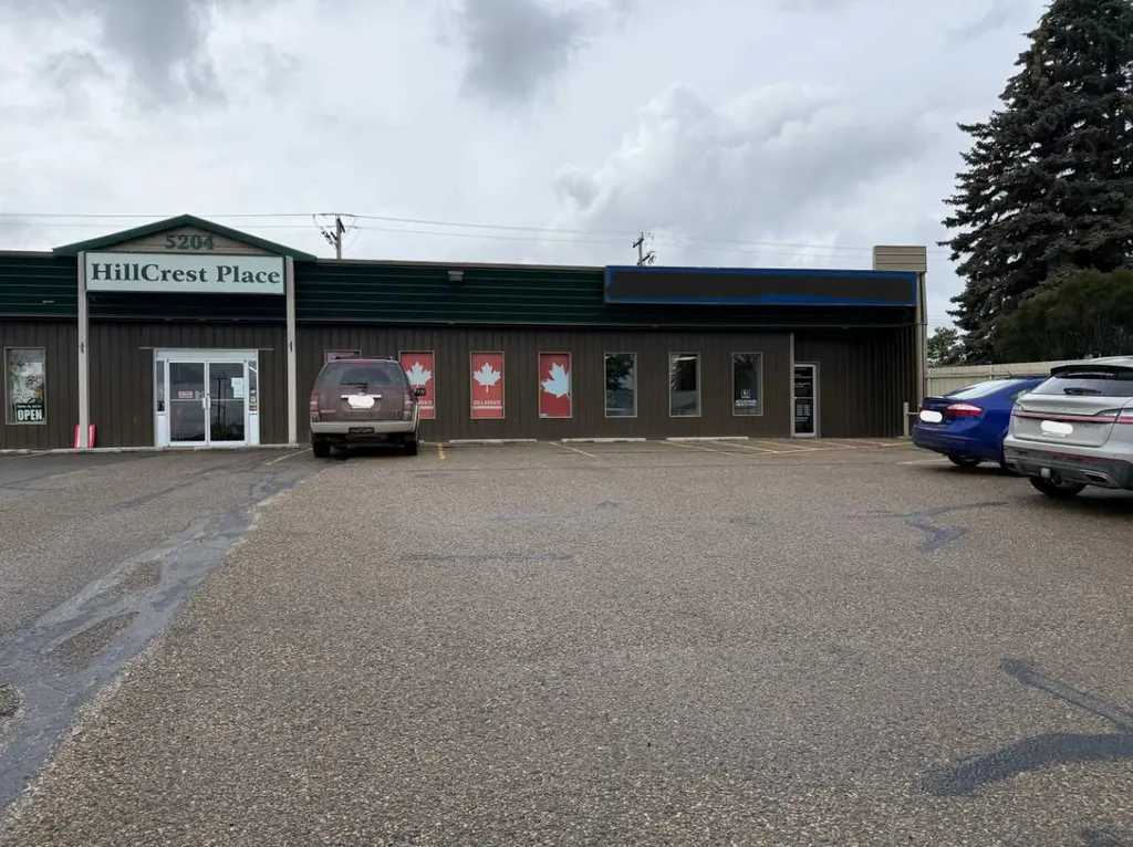5204 49 Street Rocky Mountain House AB T4T 1T2