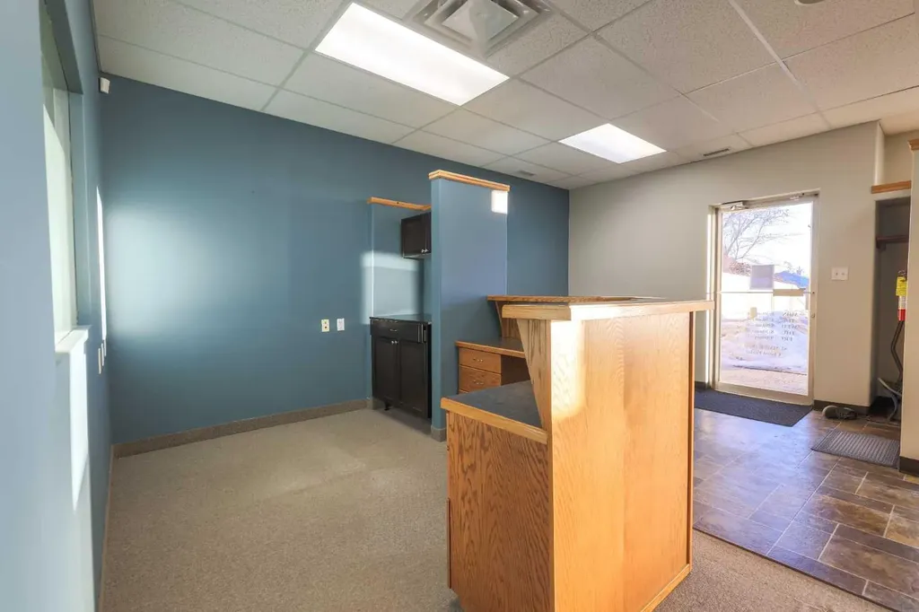 5204 49 Street Rocky Mountain House AB T4T 1T2