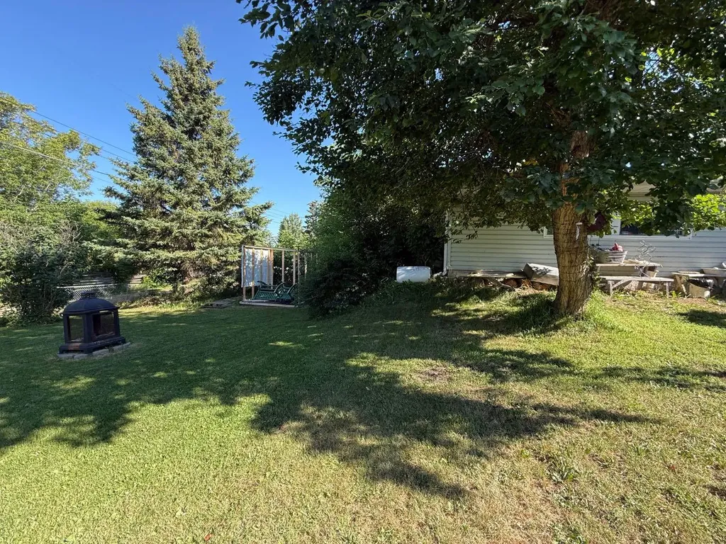 4817 42 Street Athabasca AB T9S 1P7
