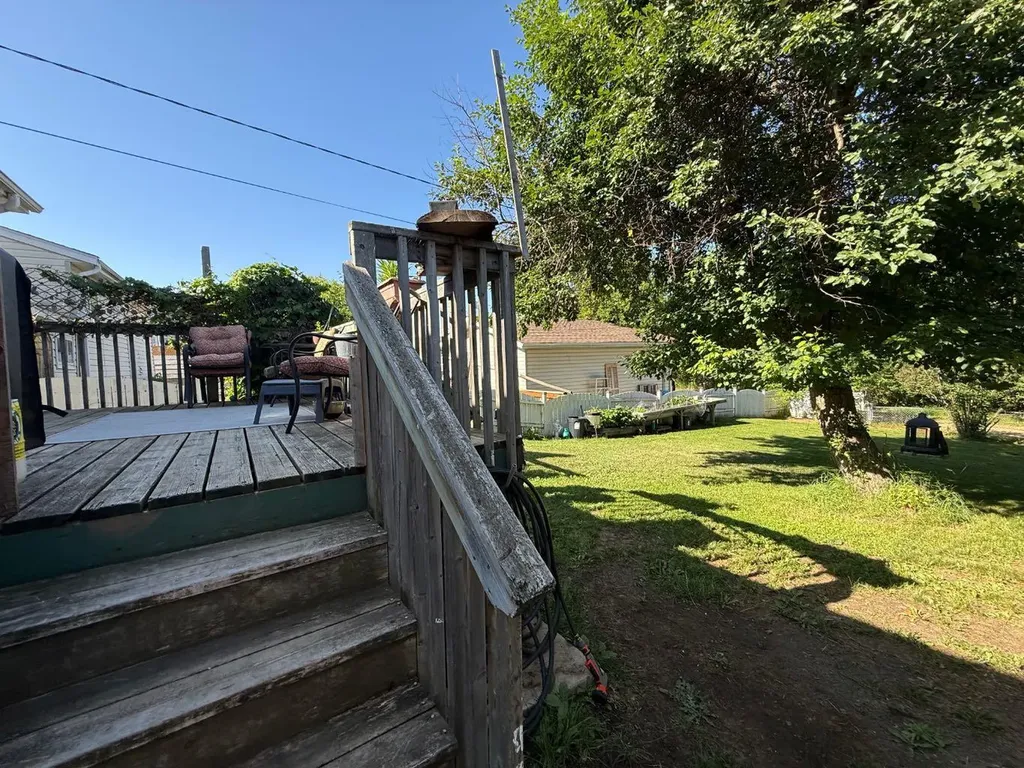 4817 42 Street Athabasca AB T9S 1P7