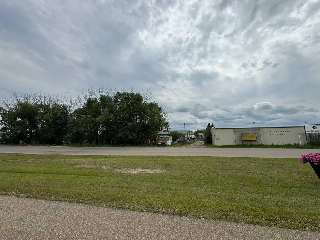2201 14th Avenue Wainwright AB T0B4P0