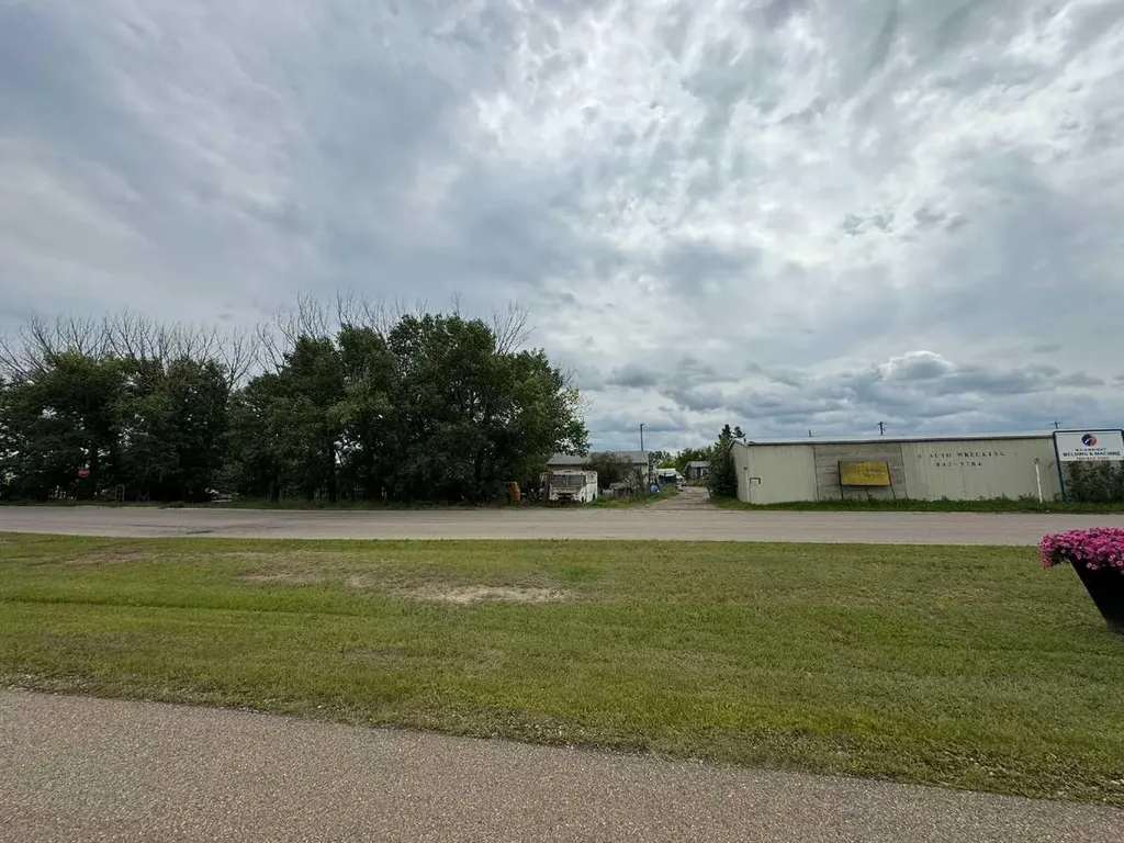 2201 14th Avenue Wainwright AB T0B4P0