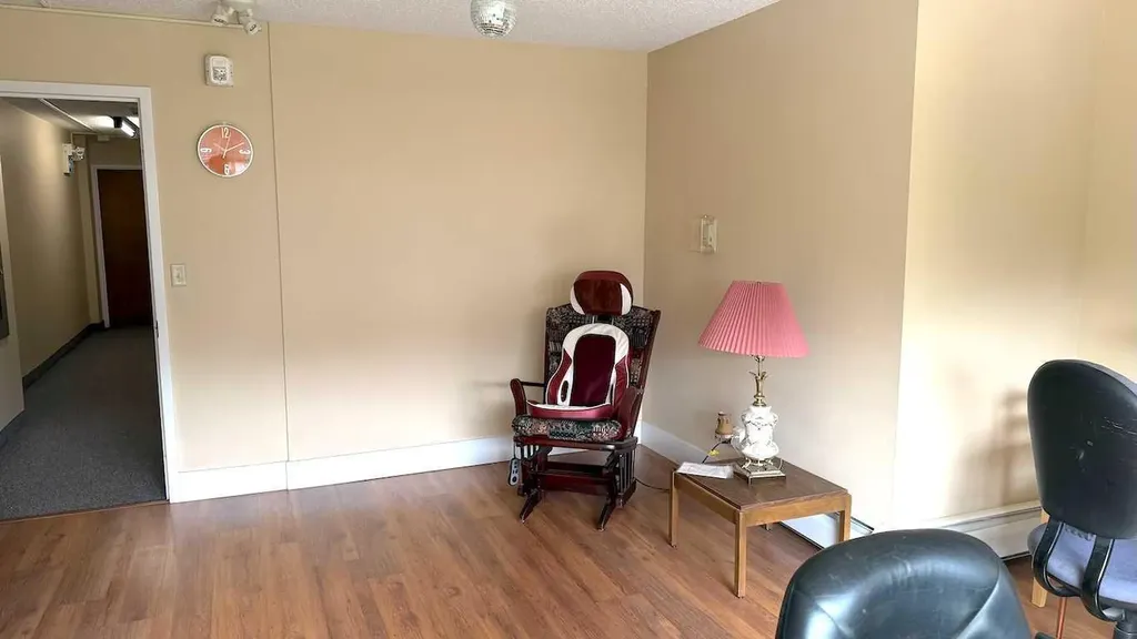 1809 5 Street SW Calgary AB T2S2A8