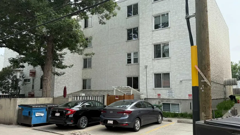 1809 5 Street SW Calgary AB T2S2A8