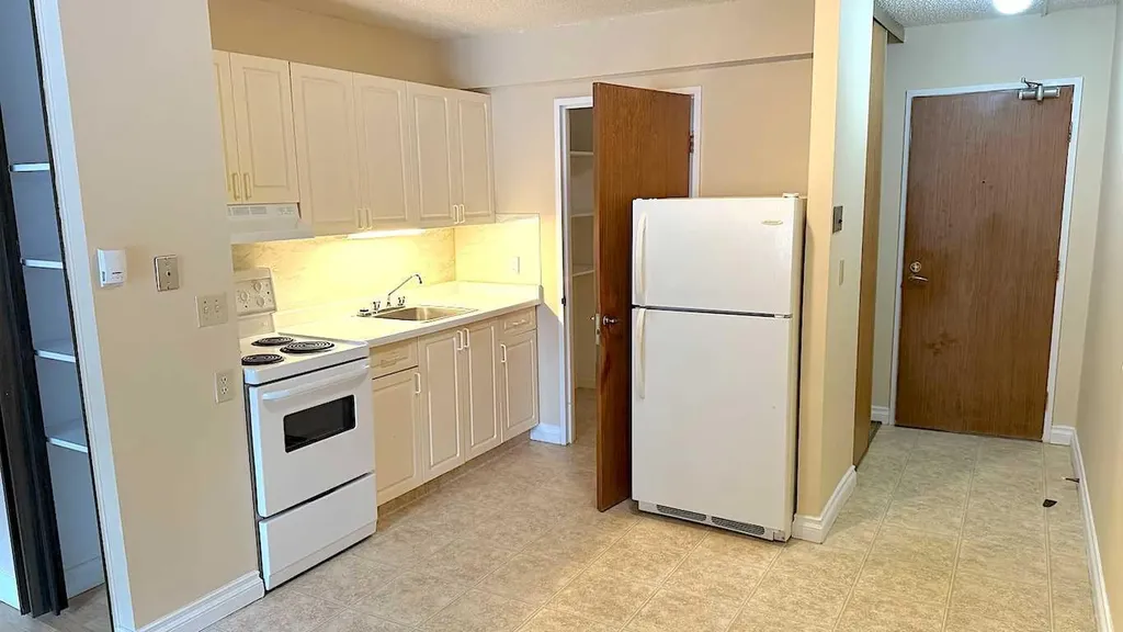 1809 5 Street SW Calgary AB T2S2A8