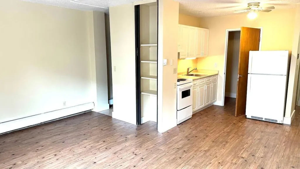 1809 5 Street SW Calgary AB T2S2A8