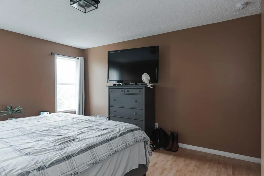 100 Laurier Place Fort Mcmurray AB t9k2l4
