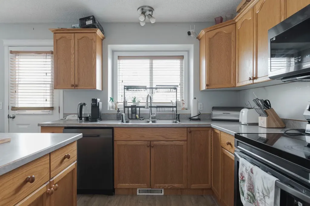100 Laurier Place Fort Mcmurray AB t9k2l4
