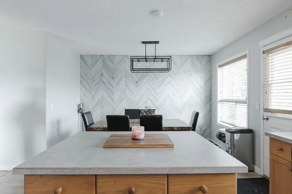 100 Laurier Place Fort Mcmurray AB t9k2l4