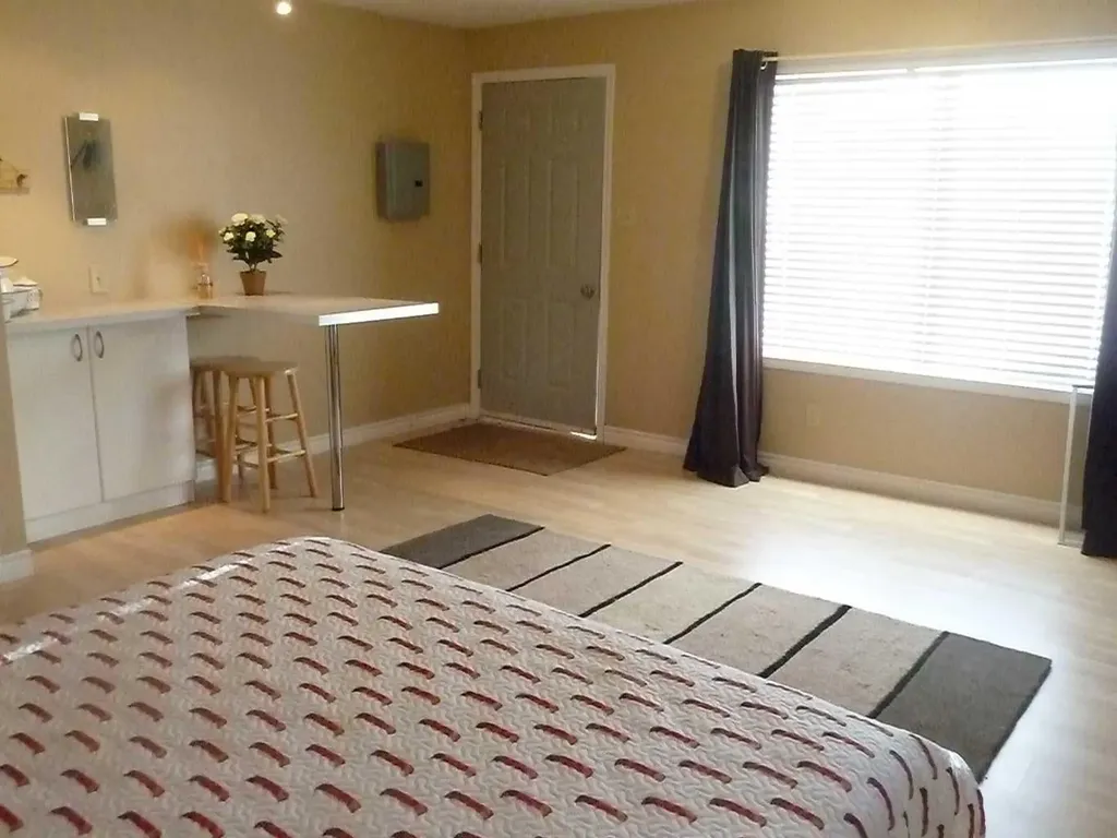 15538 Old Trail Plamondon AB T0A2T0