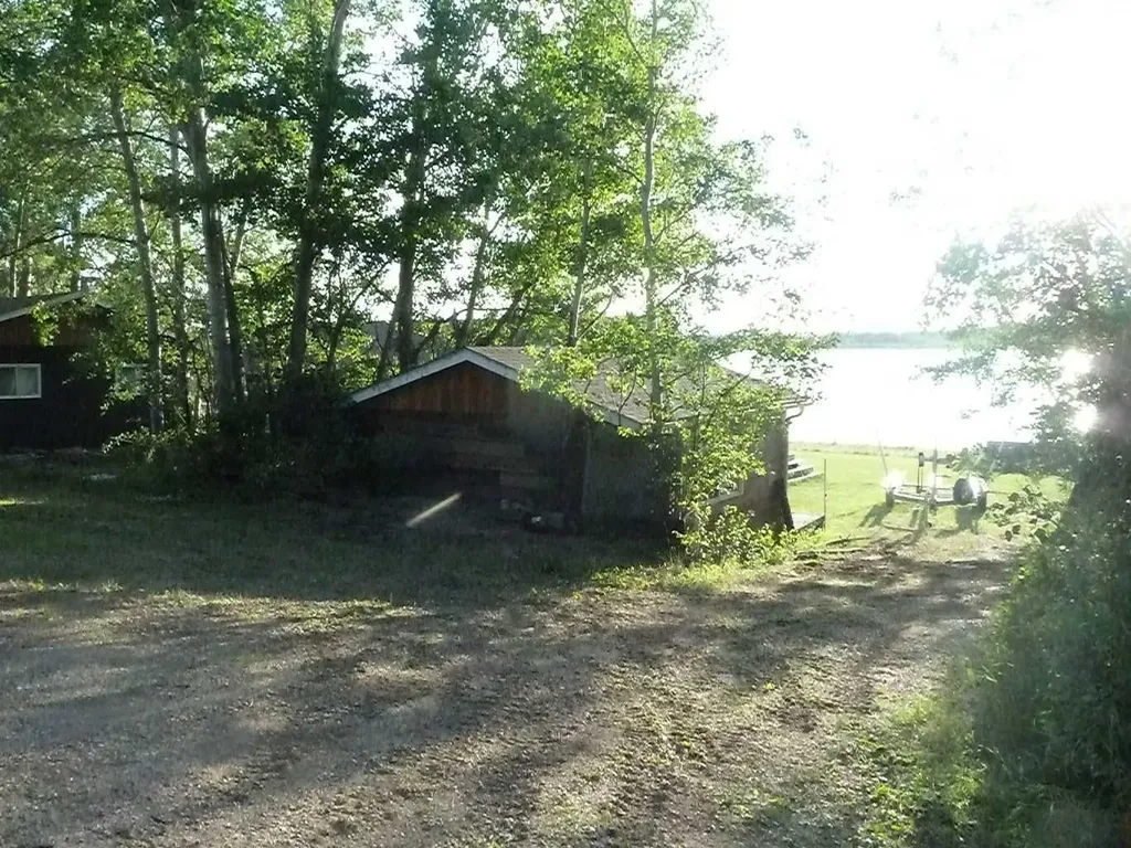 15538 Old Trail Plamondon AB T0A2T0