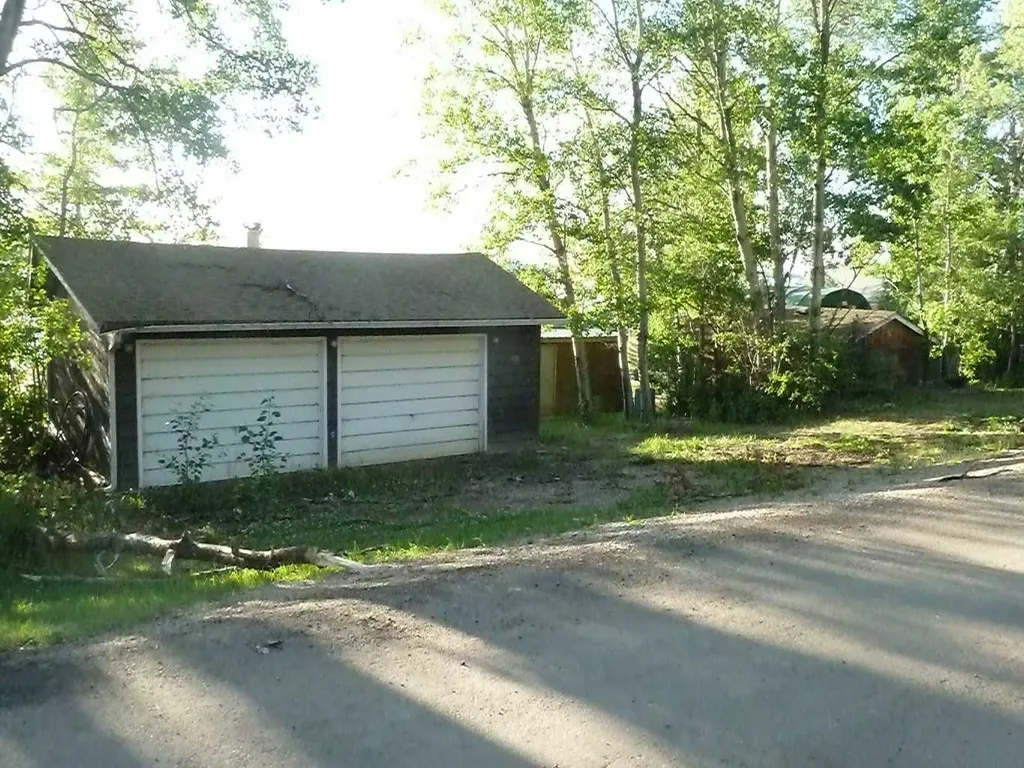 15538 Old Trail Plamondon AB T0A2T0