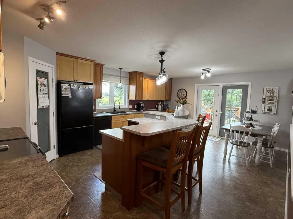 502 Fox Lake Trail Hanna AB T0J 1P0