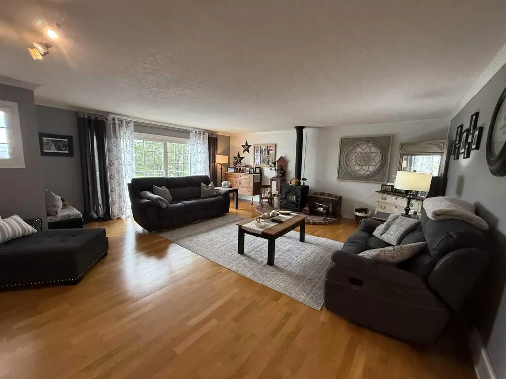 502 Fox Lake Trail Hanna AB T0J 1P0