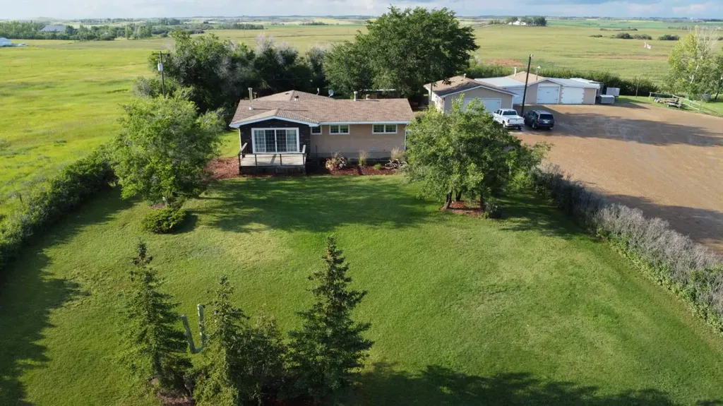 502 Fox Lake Trail Hanna AB T0J 1P0
