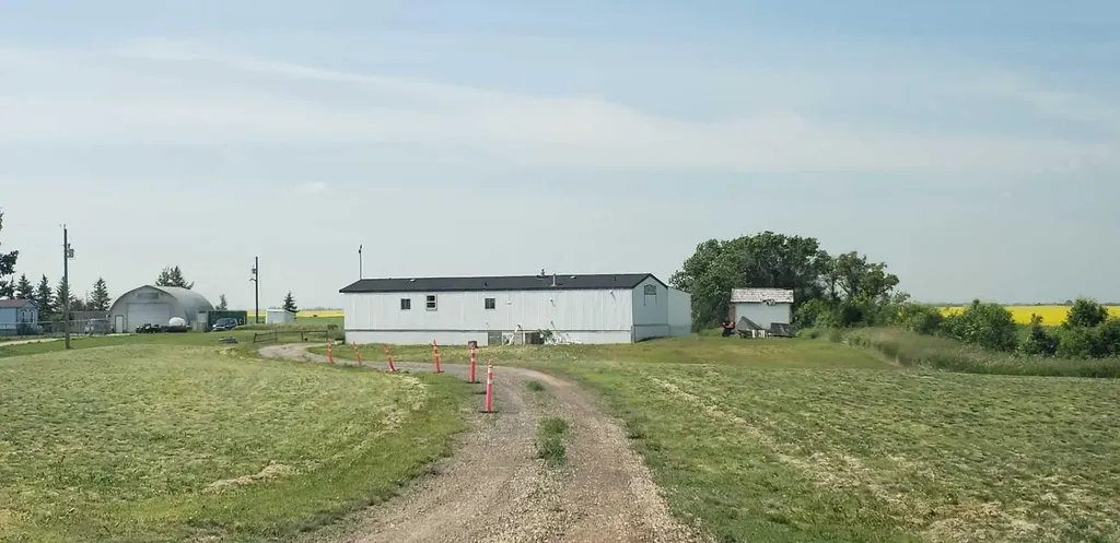 234082 Rge Road 264 Rural Wheatland County AB T1P 0X4