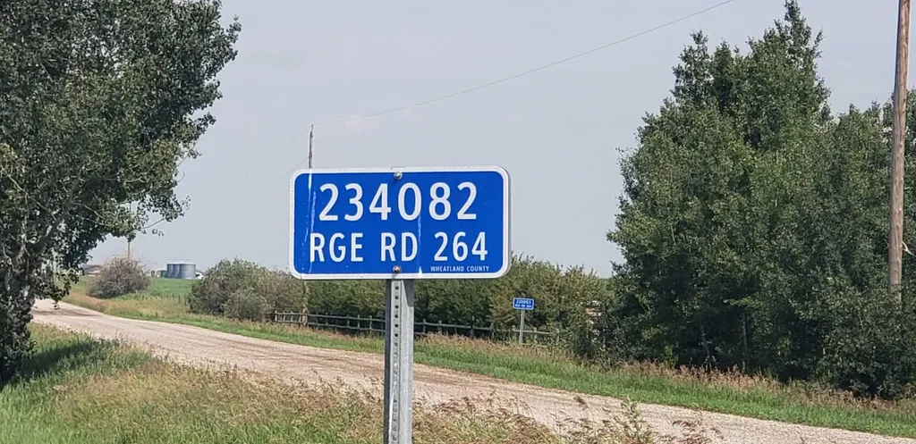 234082 Rge Road 264 Rural Wheatland County AB T1P 0X4