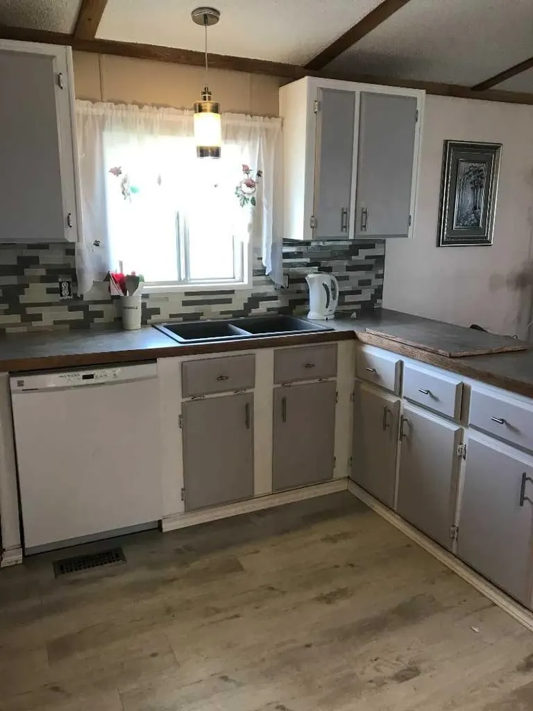 234082 Rge Road 264 Rural Wheatland County AB T1P 0X4