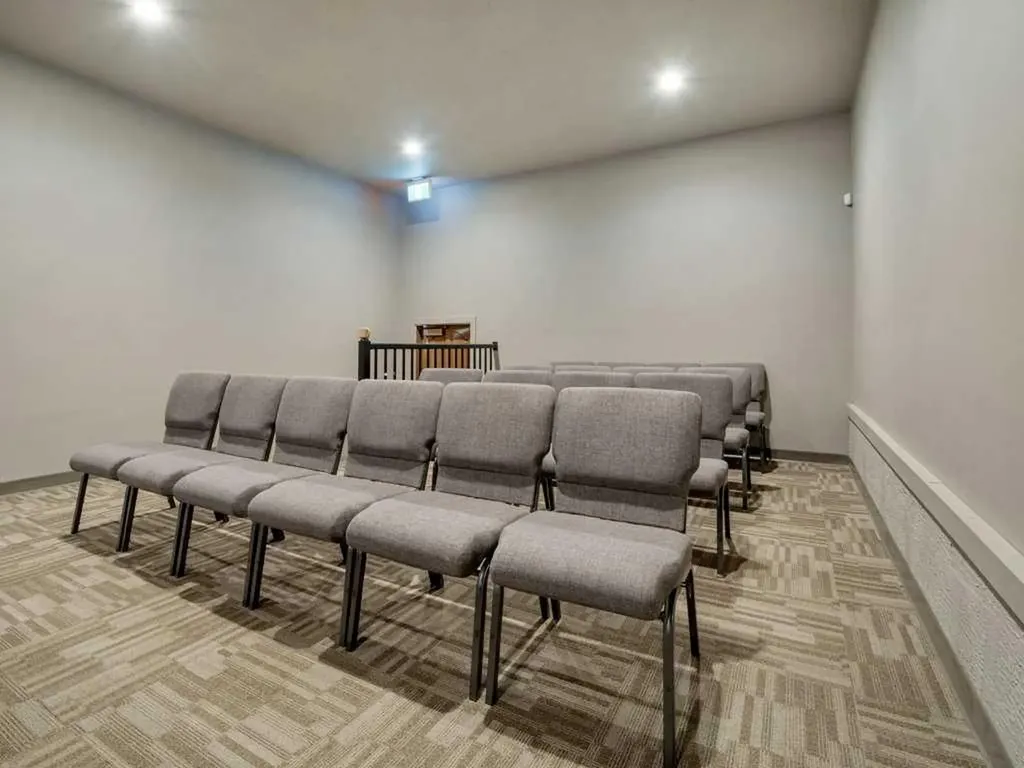 327 10 Street S Lethbridge AB T1J 2M7