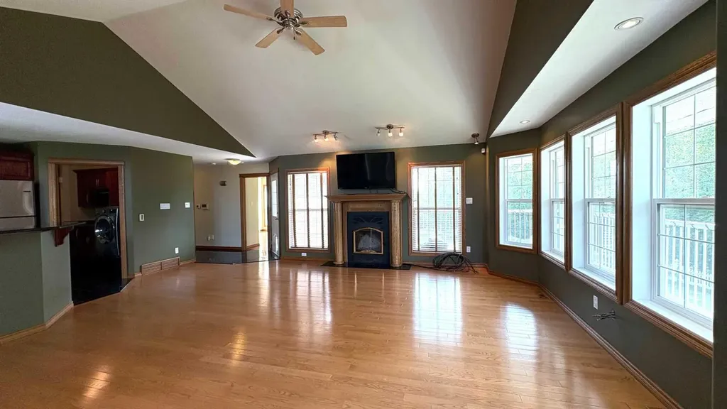 6 Cedar Crescent Wainwright AB T9W 1T2