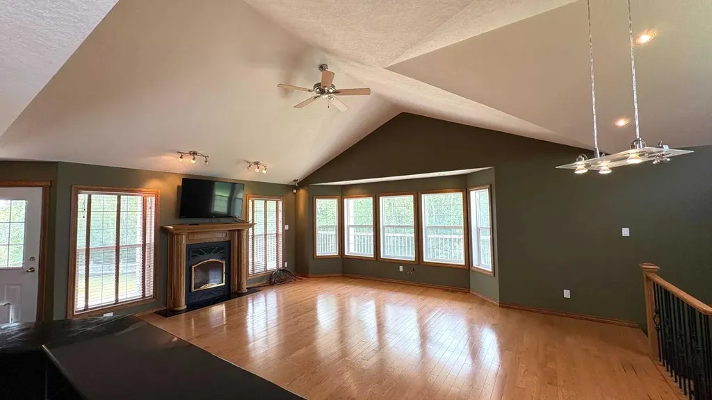 6 Cedar Crescent Wainwright AB T9W 1T2