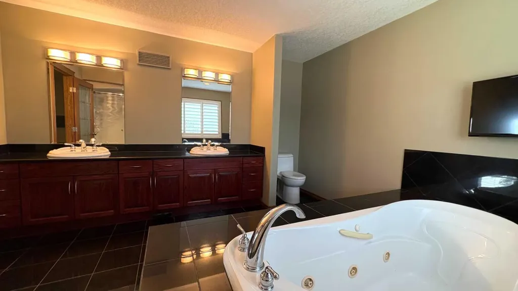 6 Cedar Crescent Wainwright AB T9W 1T2