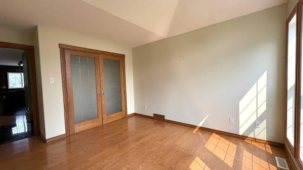 6 Cedar Crescent Wainwright AB T9W 1T2
