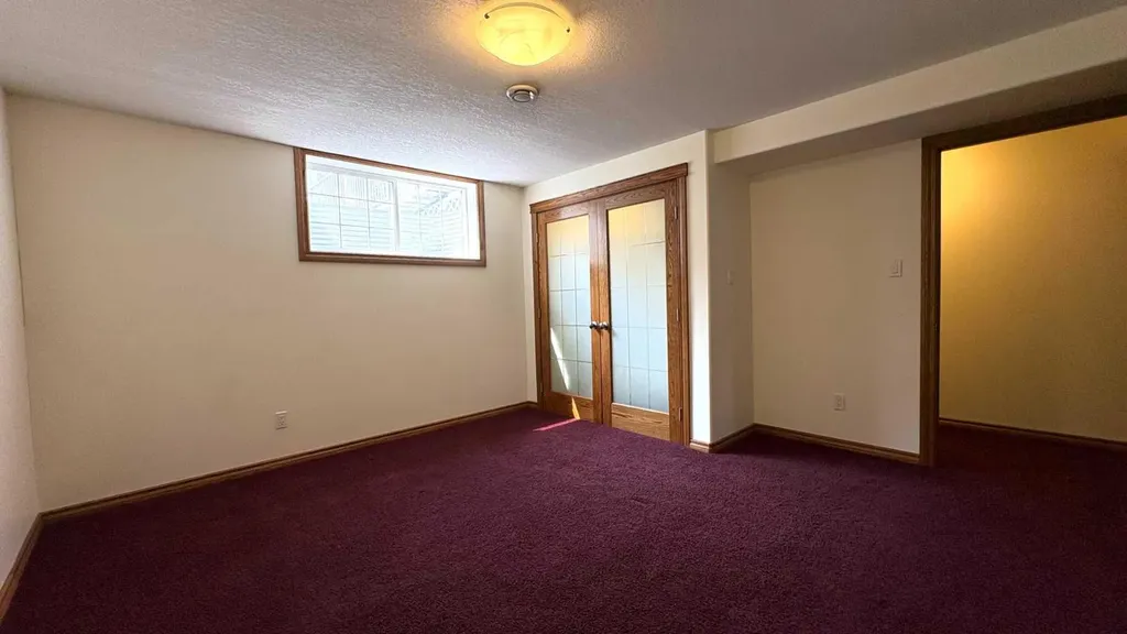 6 Cedar Crescent Wainwright AB T9W 1T2