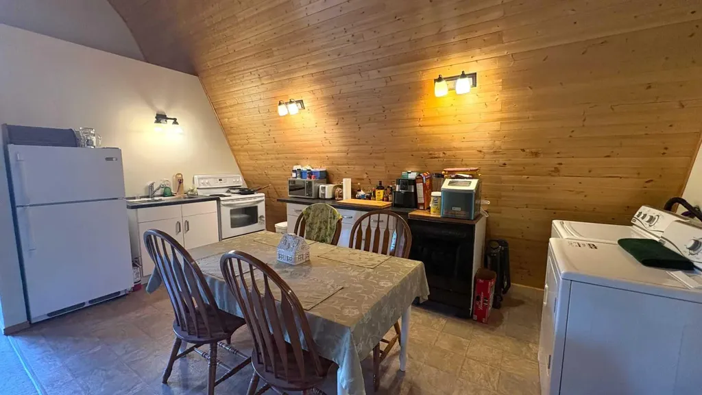 6 Cedar Crescent Wainwright AB T9W 1T2