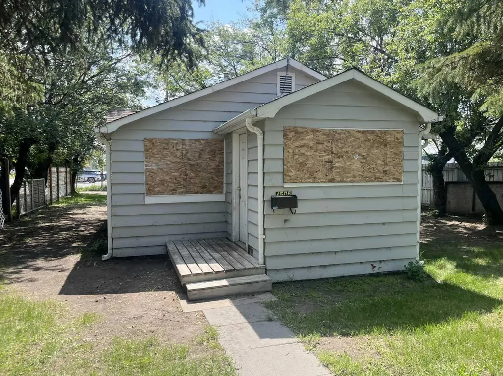 4503 45 Street Lloydminster SK S9V0H2