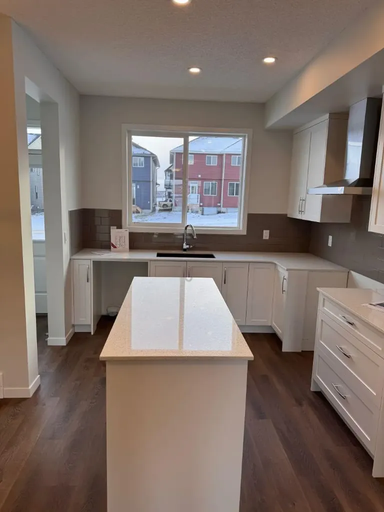 17 Setonvista Gate SE Calgary AB T3M4A3