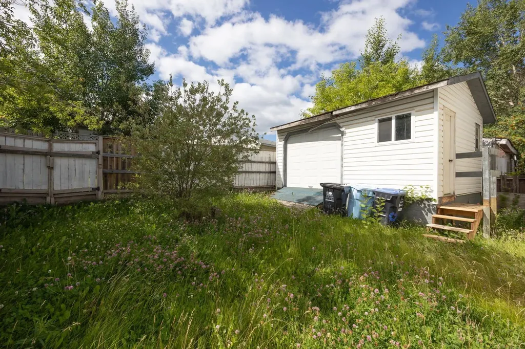368 Grey Crescent Fort Mcmurray AB t9h2n8