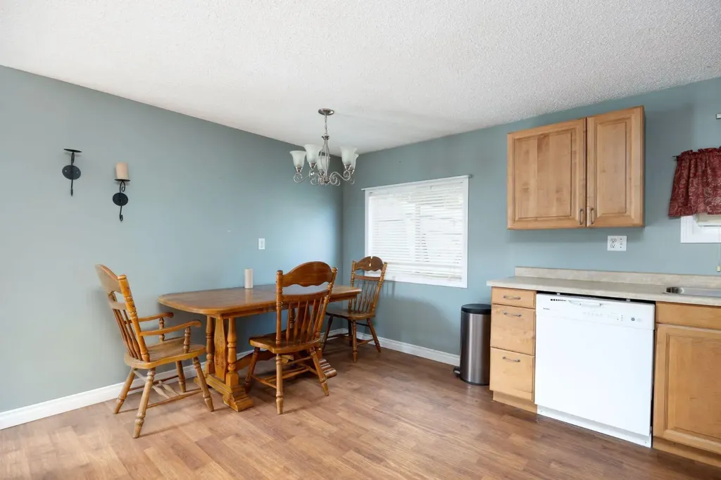 368 Grey Crescent Fort Mcmurray AB t9h2n8